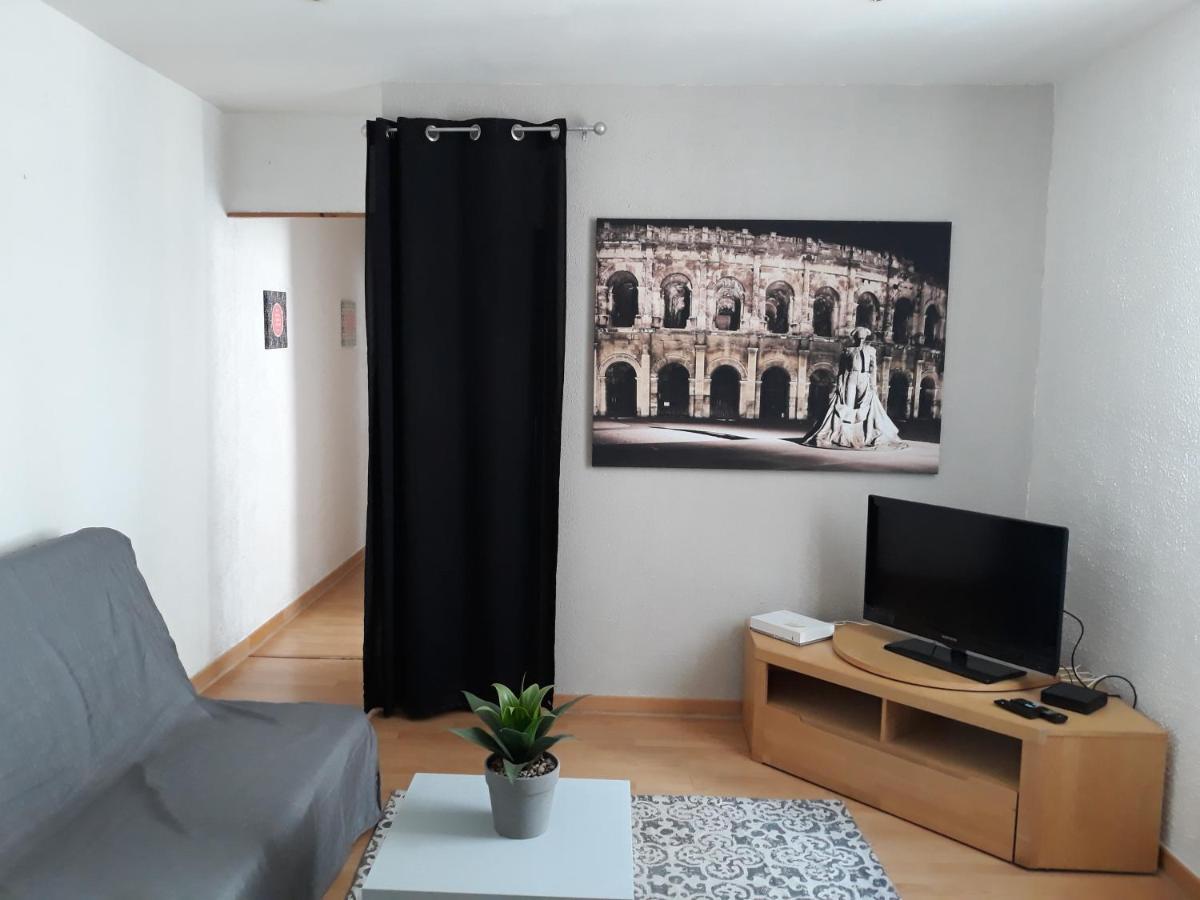 5 Minutes Des Arenes, Parking Gratuit, 6 Couchages Nimes Exterior photo