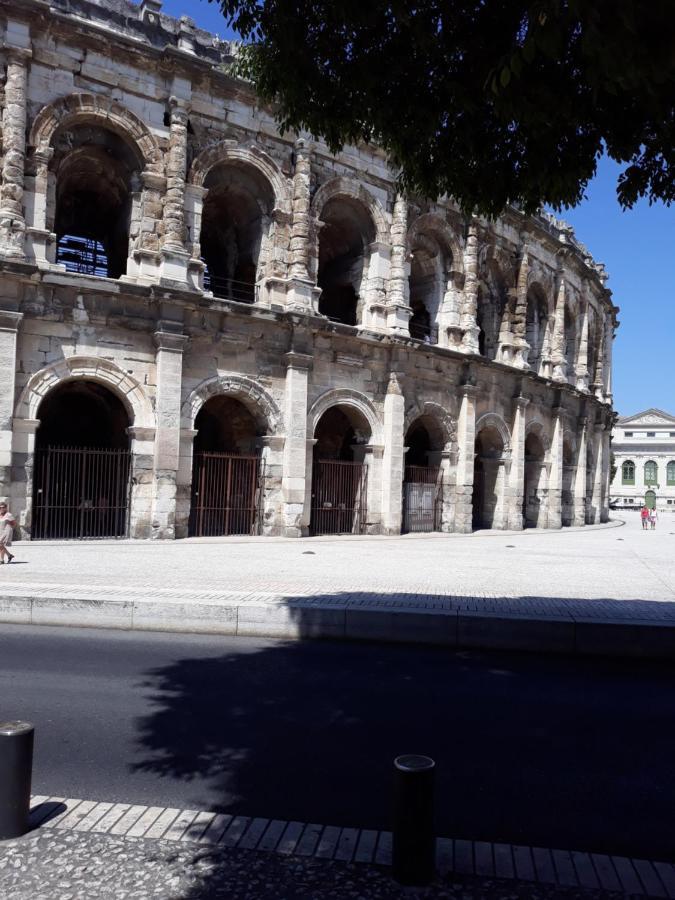 5 Minutes Des Arenes, Parking Gratuit, 6 Couchages Nimes Exterior photo